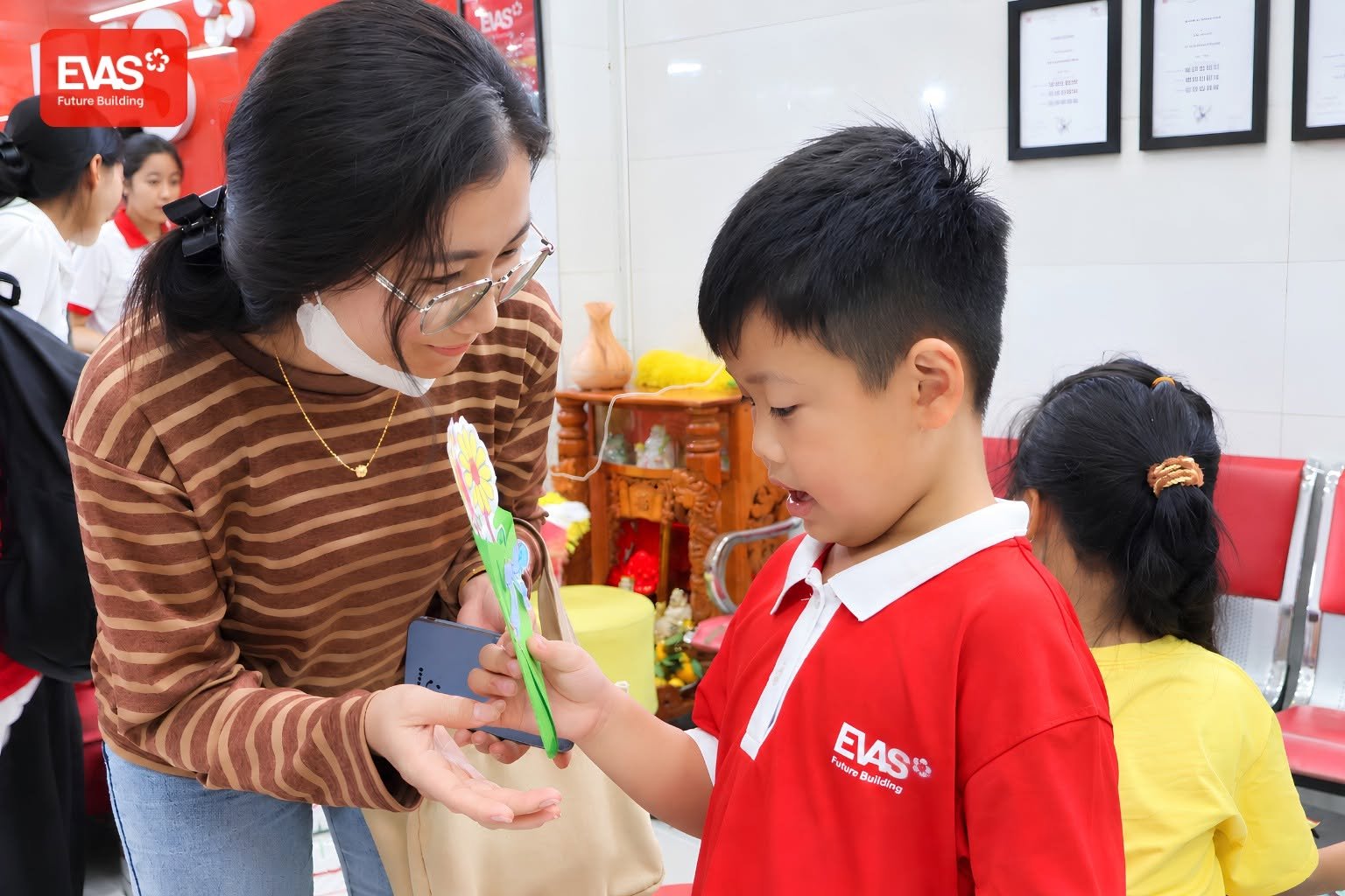 MỪNG NGÀY PHỤ NỮ VIỆT NAM 20/10