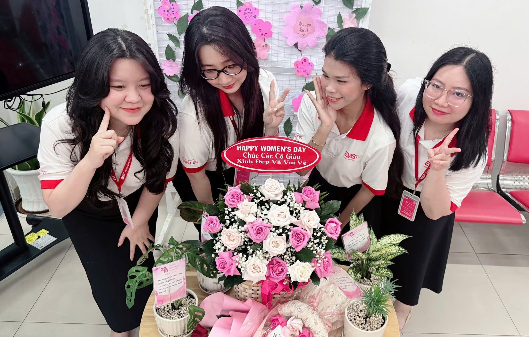 Ngày Phụ nữ Việt Nam 20/10 – Gửi những yêu thương dịu dàng
